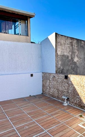 Casa à venda com 190m², 3 quartos e 3 vagas Casa à venda com 190m², 3 quartos e 3 vagasQuintal