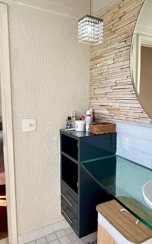 Casa à venda com 190m², 3 quartos e 3 vagas Casa à venda com 190m², 3 quartos e 3 vagasBanheiro da Suíte