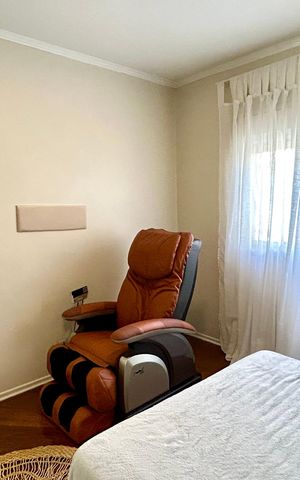 Casa à venda com 190m², 3 quartos e 3 vagas Casa à venda com 190m², 3 quartos e 3 vagasQuarto 1