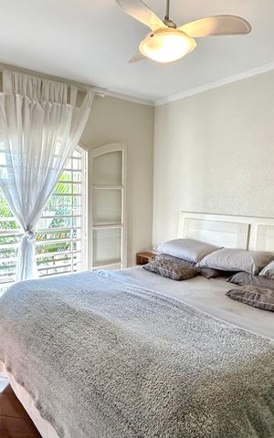Casa à venda com 190m², 3 quartos e 3 vagas Casa à venda com 190m², 3 quartos e 3 vagasQuarto Suíte