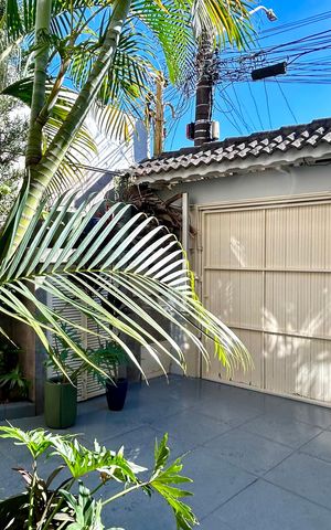Casa à venda com 190m², 3 quartos e 3 vagas Casa à venda com 190m², 3 quartos e 3 vagasGaragem