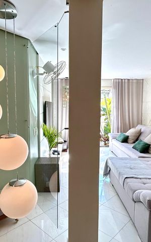 Casa à venda com 190m², 3 quartos e 3 vagas Casa à venda com 190m², 3 quartos e 3 vagasSala