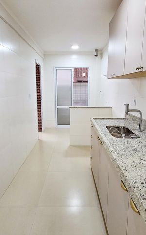 Apartamento para alugar com 85m², 2 quartos e 2 vagas Apartamento para alugar com 85m², 2 quartos e 2 vagasCozinha