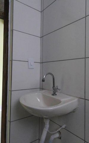 Casa para alugar com 16m², 1 quarto e 1 vaga