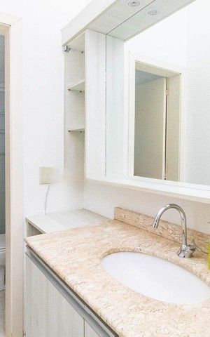 Apartamento à venda com 77m², 2 quartos e 1 vaga Apartamento à venda com 77m², 2 quartos e 1 vagaBanheiro