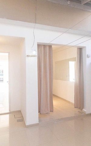 Apartamento à venda com 77m², 2 quartos e 1 vaga Apartamento à venda com 77m², 2 quartos e 1 vagaSala