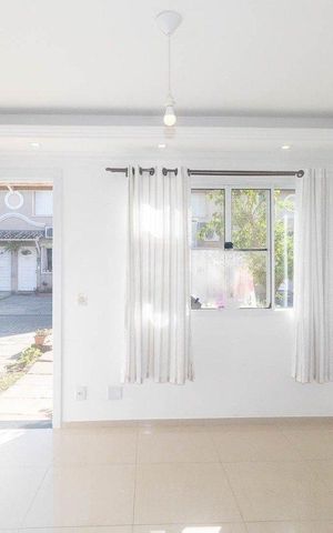 Apartamento à venda com 77m², 2 quartos e 1 vaga Apartamento à venda com 77m², 2 quartos e 1 vagaSala