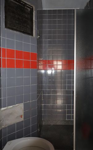 Apartamento à venda com 286m², 4 quartos e 5 vagasBanheiro de serviço