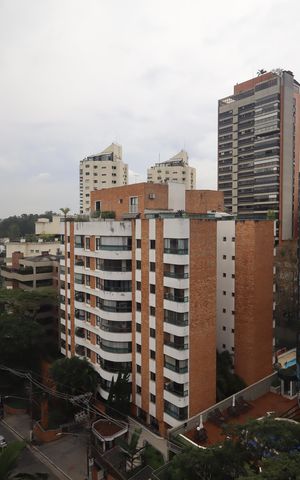 Apartamento à venda com 286m², 4 quartos e 5 vagasVista da Suíte