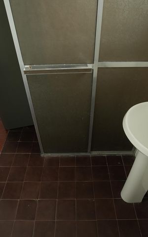 Casa para alugar com 143m², 2 quartos e 2 vagasBanheiro Social
