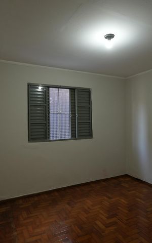 Casa para alugar com 143m², 2 quartos e 2 vagasQuarto 1