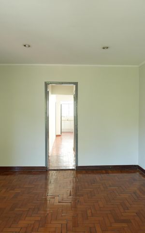 Casa para alugar com 143m², 2 quartos e 2 vagasSala