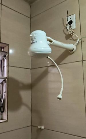 Casa à venda com 360m², 3 quartos e 5 vagas Casa à venda com 360m², 3 quartos e 5 vagasBanheiro 1