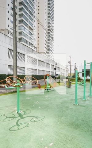 Apartamento à venda com 107m², 3 quartos e 2 vagas Apartamento à venda com 107m², 3 quartos e 2 vagasÁrea comum - Academia