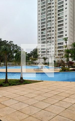 Apartamento à venda com 107m², 3 quartos e 2 vagas Apartamento à venda com 107m², 3 quartos e 2 vagasÁrea comum - Piscina