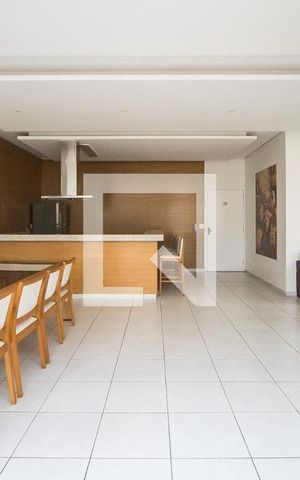 Apartamento à venda com 107m², 3 quartos e 2 vagas Apartamento à venda com 107m², 3 quartos e 2 vagasÁrea comum - Salão de festas