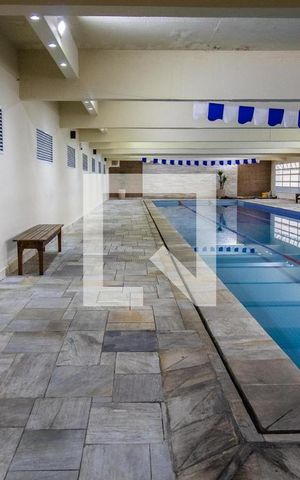 Apartamento à venda com 107m², 3 quartos e 2 vagas Apartamento à venda com 107m², 3 quartos e 2 vagasÁrea comum - Piscina