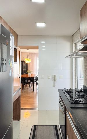 Apartamento à venda com 107m², 3 quartos e 2 vagas Apartamento à venda com 107m², 3 quartos e 2 vagasCozinha