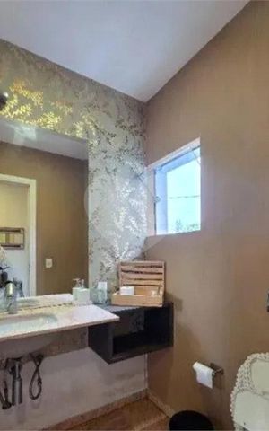 Casa à venda com 580m², 5 quartos e 4 vagas