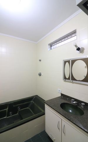 Casa à venda com 190m², 4 quartos e 2 vagasQuarto 1 - Suíte Banheiro 