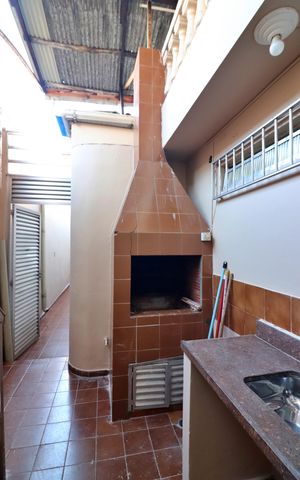 Casa à venda com 190m², 4 quartos e 2 vagasEspaço Gourmet