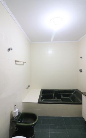 Casa à venda com 190m², 4 quartos e 2 vagasQuarto 1 - Suíte Banheiro 