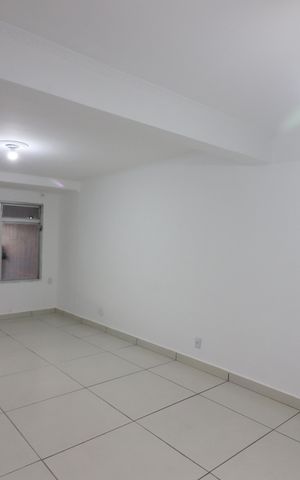 Casa à venda com 190m², 4 quartos e 2 vagasSala 