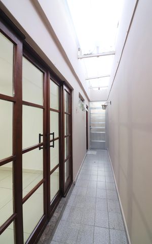 Casa à venda com 190m², 4 quartos e 2 vagasCorredor