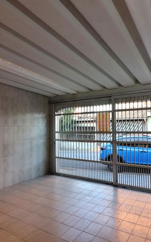 Casa à venda com 190m², 4 quartos e 2 vagasGaragem