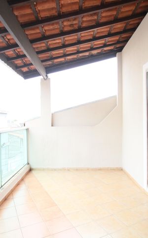 Casa à venda com 189m², 3 quartos e 2 vagasVaranda da Suíte