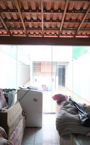 Casa à venda com 189m², 3 quartos e 2 vagasÁrea dos Fundos