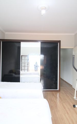 Casa à venda com 189m², 3 quartos e 2 vagasQuarto 2