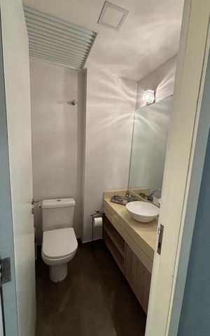 Apartamento à venda com 136m², 3 quartos e 3 vagas Apartamento à venda com 136m², 3 quartos e 3 vagasBanheiro