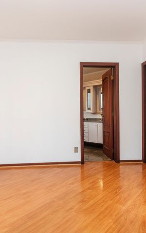 Apartamento para alugar com 217m², 3 quartos e 3 vagas Apartamento para alugar com 217m², 3 quartos e 3 vagasSuíte 1