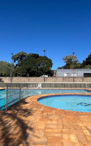 Apartamento para alugar com 184m², 3 quartos e 4 vagas