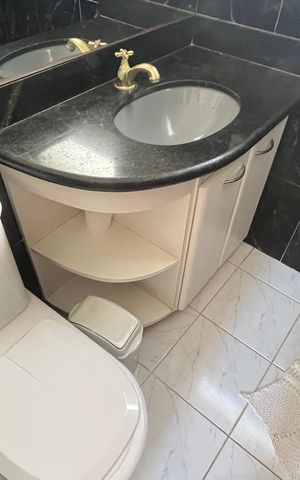 Apartamento para alugar com 184m², 3 quartos e 4 vagas