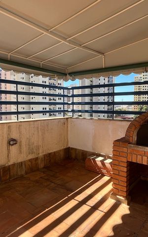 Apartamento para alugar com 184m², 3 quartos e 4 vagas