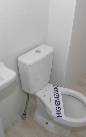 Apartamento à venda com 188m², 3 quartos e 2 vagasBanheiro de serviço