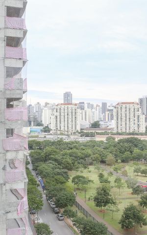 Apartamento à venda com 188m², 3 quartos e 2 vagasVista da Suíte 2