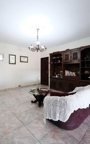 Casa à venda com 400m², 4 quartos e 4 vagasSala