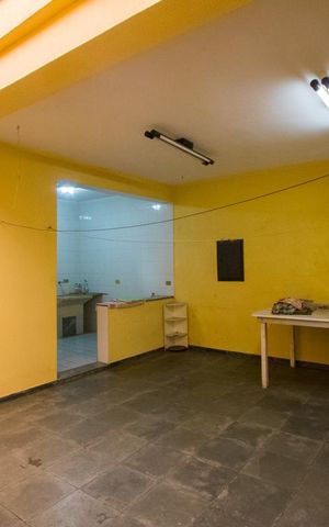 Casa à venda com 360m², 3 quartos e 4 vagas Casa à venda com 360m², 3 quartos e 4 vagasÁrea de serviço