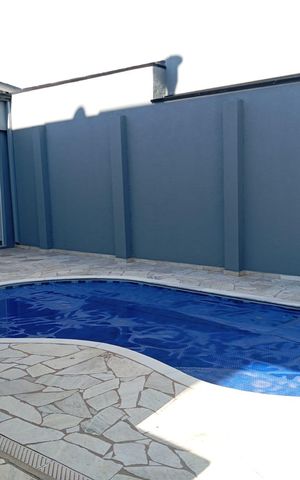 Casa de condomínio à venda com 254m², 3 quartos e 4 vagas