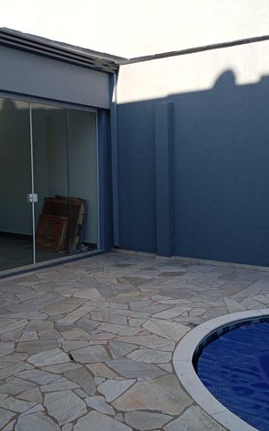 Casa de condomínio à venda com 254m², 3 quartos e 4 vagas