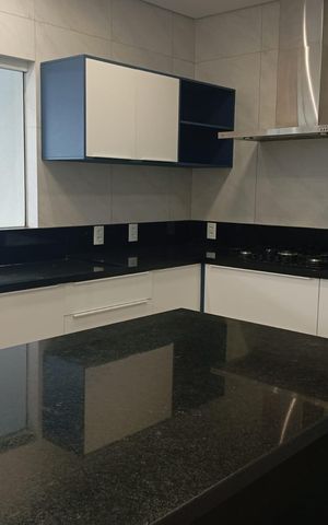 Casa de condomínio à venda com 254m², 3 quartos e 4 vagas