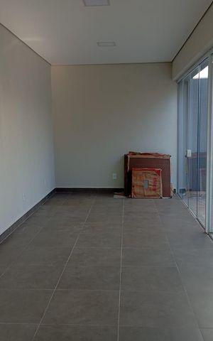 Casa de condomínio à venda com 254m², 3 quartos e 4 vagas