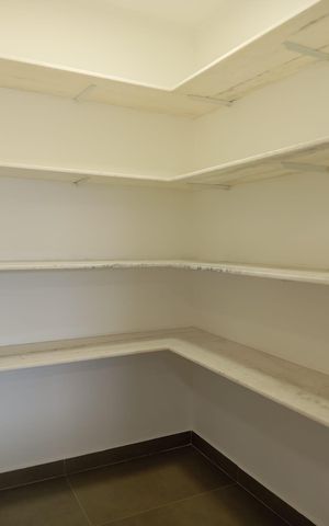 Casa de condomínio à venda com 254m², 3 quartos e 4 vagas