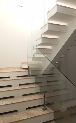 Casa de condomínio à venda com 254m², 3 quartos e 4 vagas