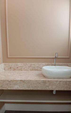 Casa de condomínio à venda com 254m², 3 quartos e 4 vagas