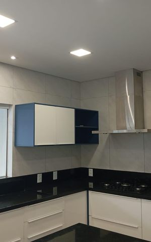 Casa de condomínio à venda com 254m², 3 quartos e 4 vagas