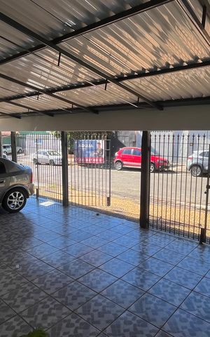 Casa para alugar com 260m², 3 quartos e 2 vagas